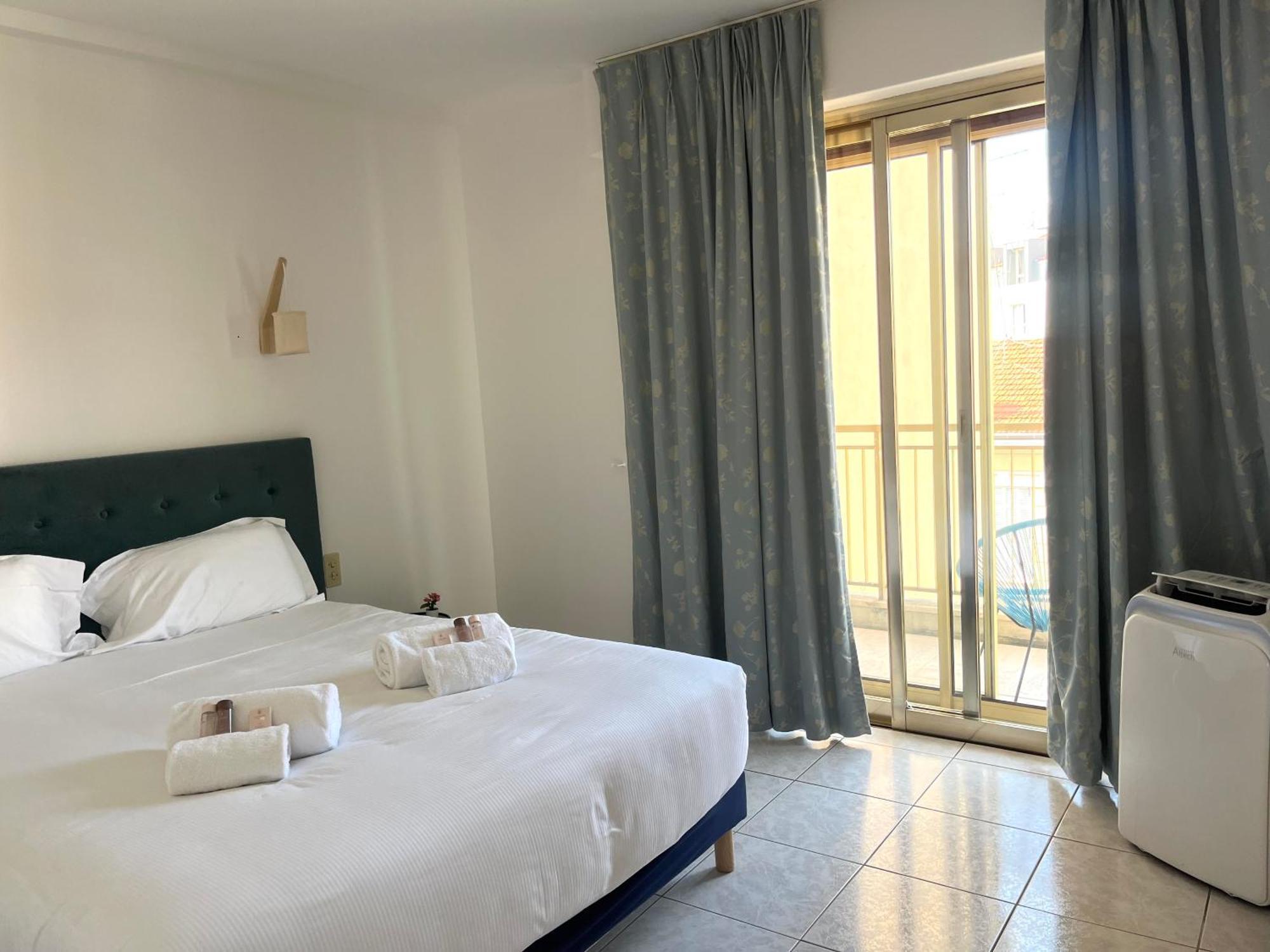 -300m Palais- Seaview-a/c-wifi-spacieux Appartement